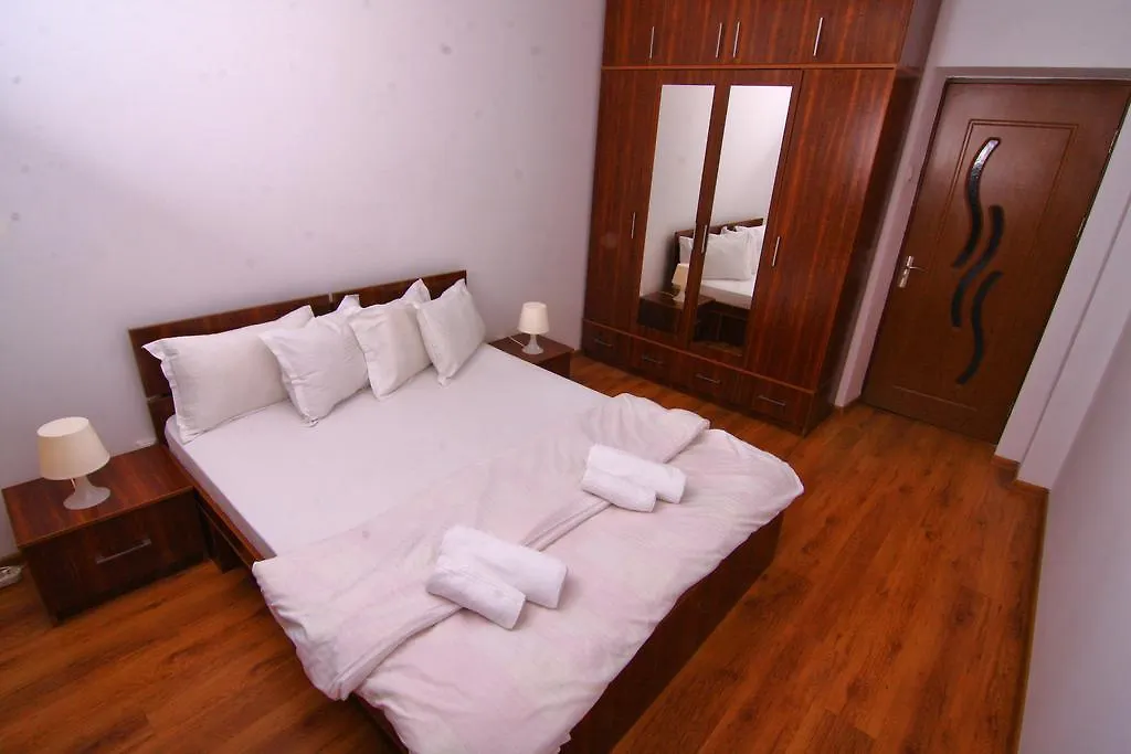 Nirvana Accommodation Bükreş 0*,  Romanya