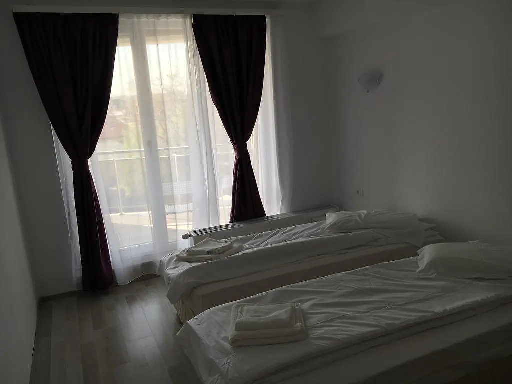 Nirvana Accommodation Bükreş 0*,