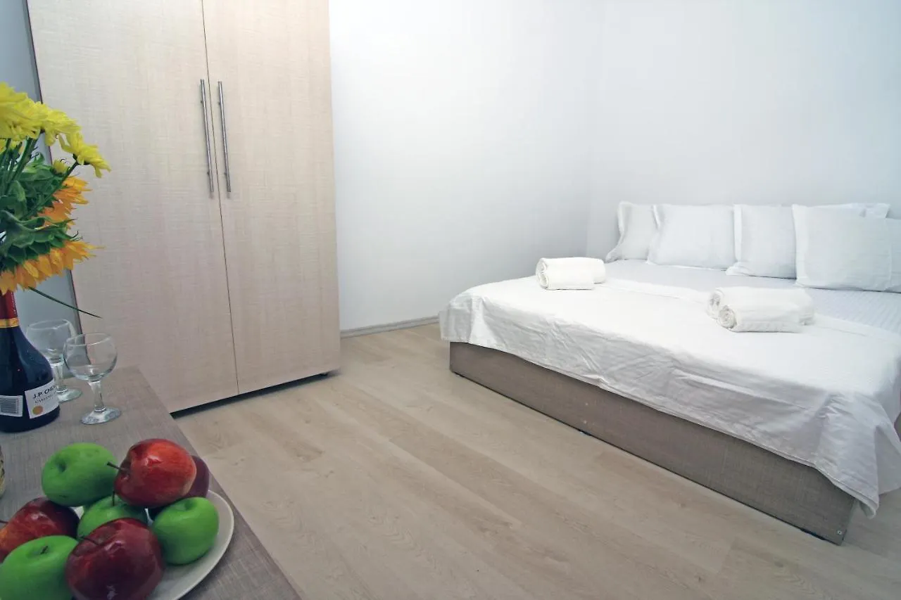 Nirvana Accommodation Bükreş 0*,
